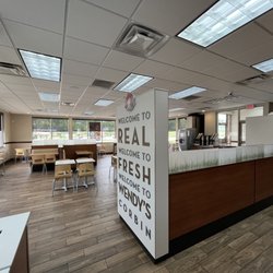 Wendy's - Dining area