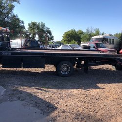 Akin Service - Tow yard