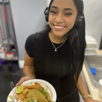 Alegria Tacos - Pollo (Chicken) Taco - Mexican Near Me - Oakland Park, Florida