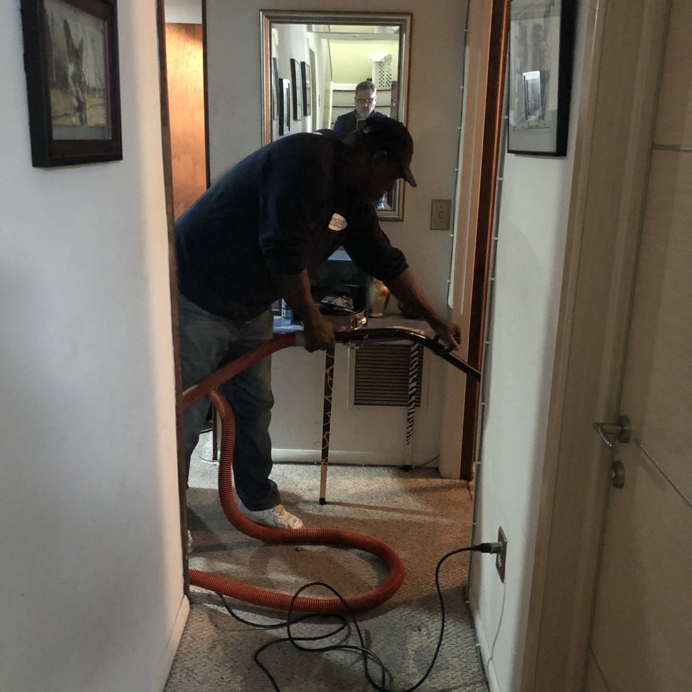 Crystal Restoration Services - Water abatement, vacuum, dryers left all weekend. - Damage Restoration Near Me - Norwalk, Connecticut