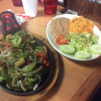 El Azteca Mexican Restaurant - Vegetarian Fajitas - Mexican Near Me - Huntsville, Alabama El Azteca Mexican Restaurant - Vegetarian Fajitas - Mexican Near Me - Huntsville, Alabama