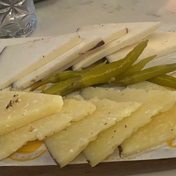 Edo Gastro Tapas And Wine - Spanish artisanal cheese board - Tapas/Small Plates Near Me - Las Vegas, Nevada