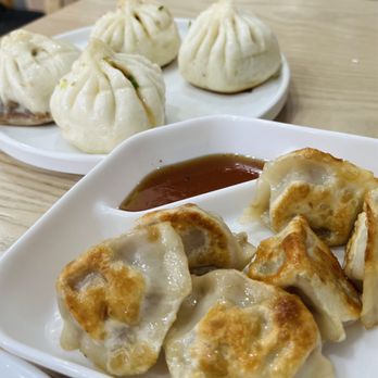 Mom's Pan-Fried Buns - Fried dumplings - Chinese Near Me - Toronto, Ontario