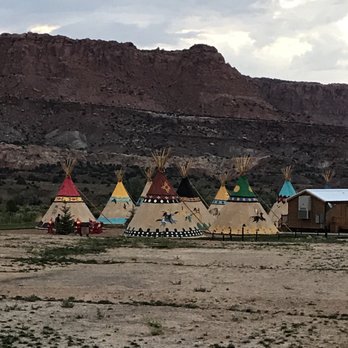 Capitol Reef Resort - The teepees - Hotels Near Me - Torrey, Utah