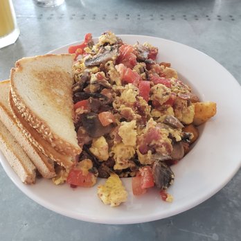 The 5 Spot - Super tasty Habersham Scramble (no onions or cheese) and gluten-free toast. Great with some Texas Pete! - American Near Me - Savannah, Georgia