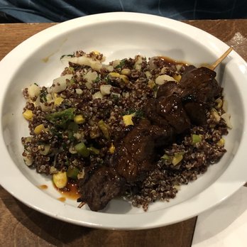 Bistro V - Steak Kabob w/Quinoa - Bistros Near Me - Varennes, Quebec