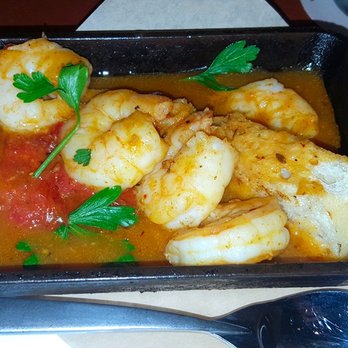 Seasons 52 - Shrimp Scampi Skillet with roasted plum tomatoes, garlic butter, and bruschetta. $5 (Happy Hour price) - New American Near Me - Jacksonville, Florida Seasons 52 - Shrimp Scampi Skillet with roasted plum tomatoes, garlic butter, and bruschetta. $5 (Happy Hour price) - New American Near Me - Jacksonville, Florida