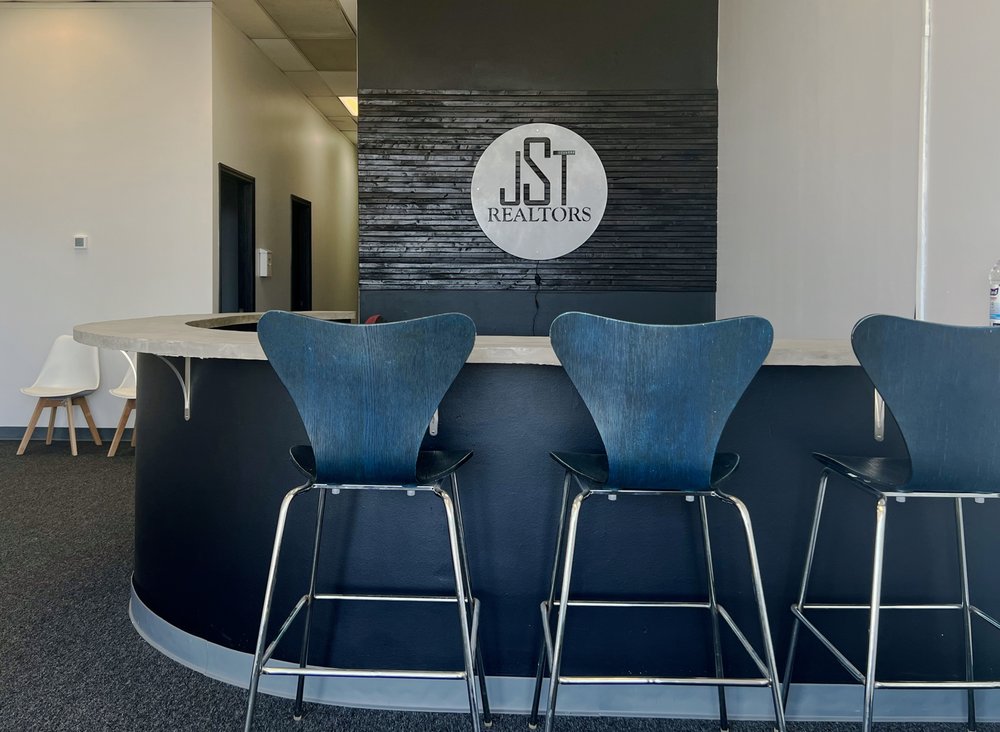 JST REALTORS Updated April 2024 2975 E Big Beaver Rd, Troy