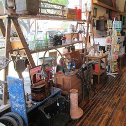Bluemoon Antiques and Collectibles