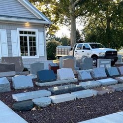 Pippin Mausoleums and Monuments