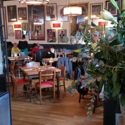 St John's Tavern - The restaurant area is a gallery