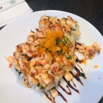 Happy Sushi - Baked baby lobster roll - Sushi Bars Near Me - Gardena, California Happy Sushi - Baked baby lobster roll - Sushi Bars Near Me - Gardena, California