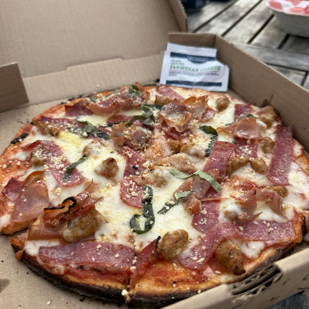 The Camp Store - gluten free pizza - Pizza Near Me - Carlsbad, California
