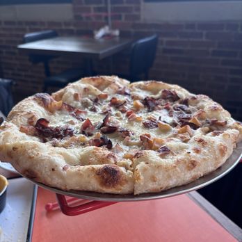 Shin Dig - Pizza - Chicken Wings Near Me - Indianapolis, Indiana