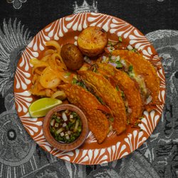 Vintage Crown - Micheladas & Tacos