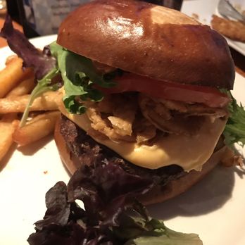 Das Biergarten - Das Burger!! - German Near Me - Long Beach, New York