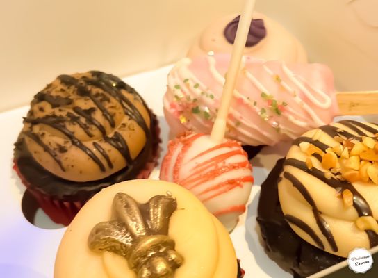 Showboy BakeShop by null