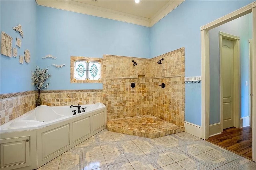 Slide of JVR Contractors