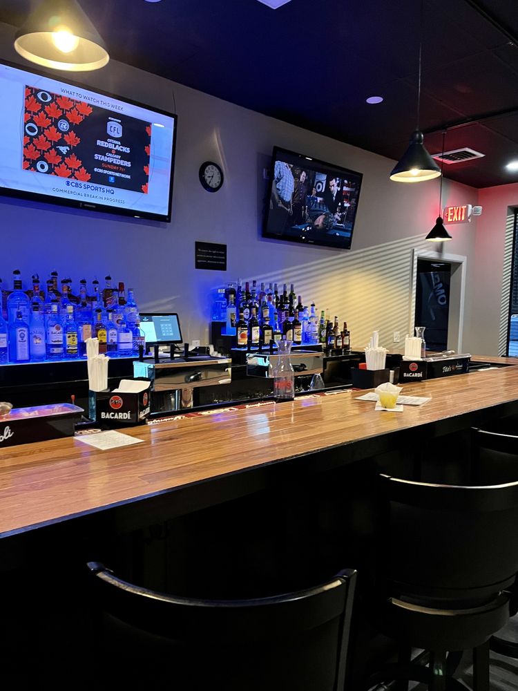 PALERMO BAR & LOUNGE Updated July 2024 16 Photos 212 B Main St