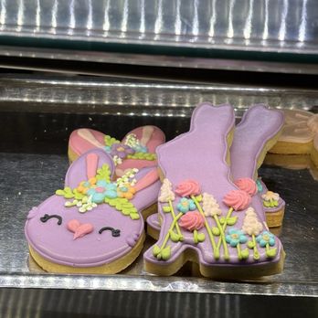 Luna Bakery Cafe - Bakeries Near Me - Moreland Hills, Ohio