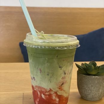 Everyday Eatery - Strawberry matcha - Cafes Near Me - Irvine, California Everyday Eatery - Strawberry matcha - Cafes Near Me - Irvine, California