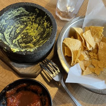 Mi Ranchito - Guac, homemade salsa, homemade chips - Mexican Near Me - Cotati, California