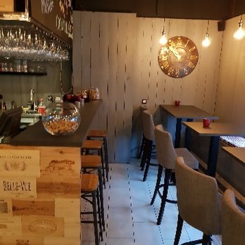 Le Bar à K - Notre intérieur - Tapas Bars Near Me - Wavre, WBR Le Bar à K - Notre intérieur - Tapas Bars Near Me - Wavre, WBR
