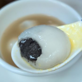 Frostcity - Sesame mochi balls - Desserts Near Me - Honolulu, Hawaii