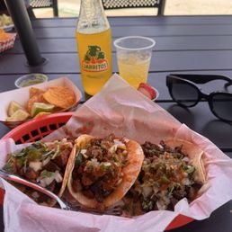The best street style tacos I had 2 al pastor and a steak taco and of course el jarrito yum! Recommend this place if you're in Pacifica. The best street style tacos I had 2 al pastor and a steak taco and of course el jarrito yum! Recommend this place if you're in Pacifica.