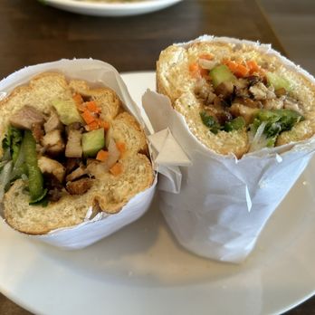 Happy Autumn - 31. Grilled Chicken Sandwich (banh mi) - Vietnamese Near Me - Renton, Washington