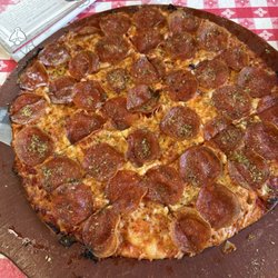 Pizza Hut - Tavern style pepperoni