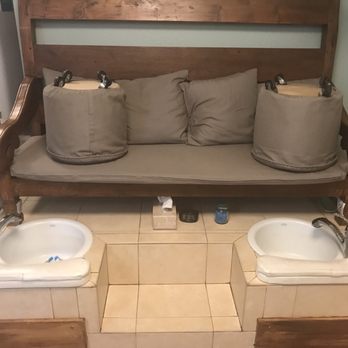 Breathe Day Spa - The Pedicure area - Skin Care Near Me - Oakland, California Breathe Day Spa - The Pedicure area - Skin Care Near Me - Oakland, California