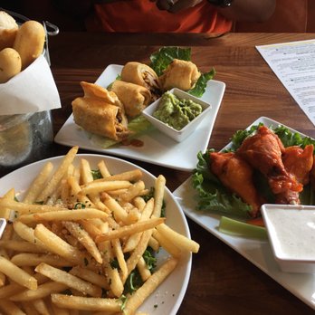 Maggie McFly's - Breadsticks,Tex Mex Rolls, Truffles Fries and Buffalo Wings, good! - New American Near Me - Virginia Beach, Virginia