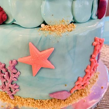 Griffin's Cakes & Pastries - Mermaid cake with "cookie sand" - Desserts Near Me Griffin's Cakes & Pastries - Mermaid cake with "cookie sand" - Desserts Near Me