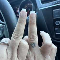 Savvy Nails Bar - The length and shape