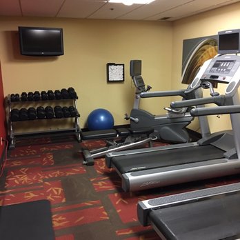 Courtyard by Marriott Pittsburgh Airport - Super tiny gym. - Hotels Near Me - Coraopolis, Pennsylvania Courtyard by Marriott Pittsburgh Airport - Super tiny gym. - Hotels Near Me - Coraopolis, Pennsylvania
