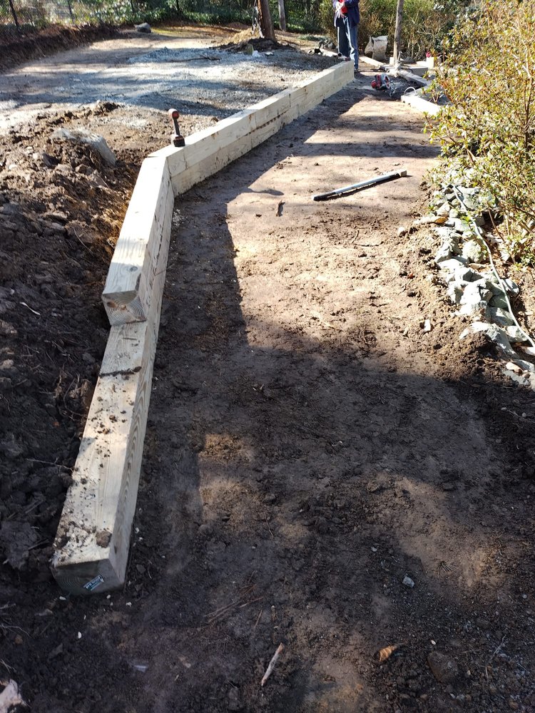 Slide of Ulloa Family Paving & Concrete