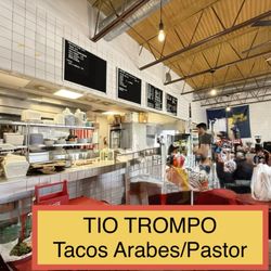 Tio Trompo - Dining room and kitchen