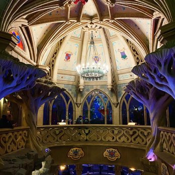 Sleeping Beauty Castle - Inside the castle - Amusement Parks Near Me - Marne La Vallée, 77