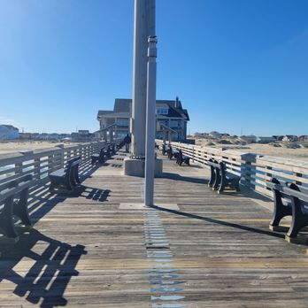 Jennette's Pier - Pier - Aquariums Near Me - Nags Head, North Carolina