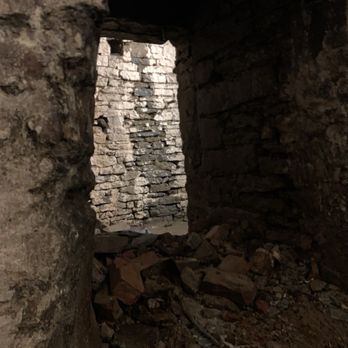 American Legacy Tours - Underground room with rubble blocking door - Historical Tours Near Me - Cincinnati, Ohio