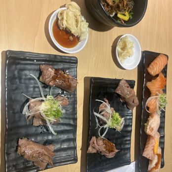 Waka Sakura - Conveyor Belt Sushi Near Me - Gardena, California