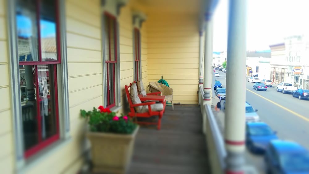 HOTEL IVANHOE Updated October 2024 55 Photos & 79 Reviews 315