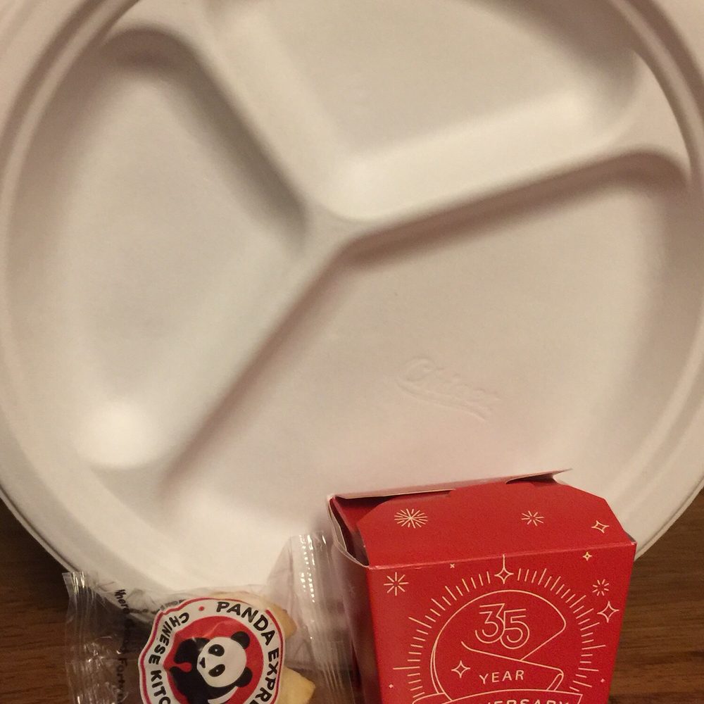 Entree box a little larger than a fortune cookie. Entree box a little larger than a fortune cookie.