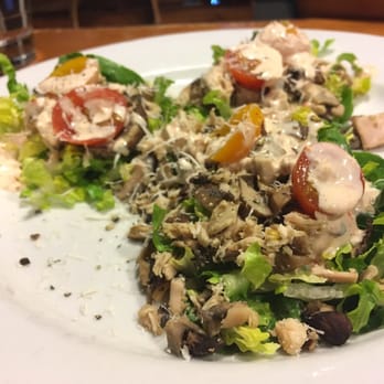 Pie 314 Everyday Eatery - Lettuce cup, one of appetizers i really liked! Mushroom/parmesan in salad are always right - Pizza Near Me - Lewisville, Texas