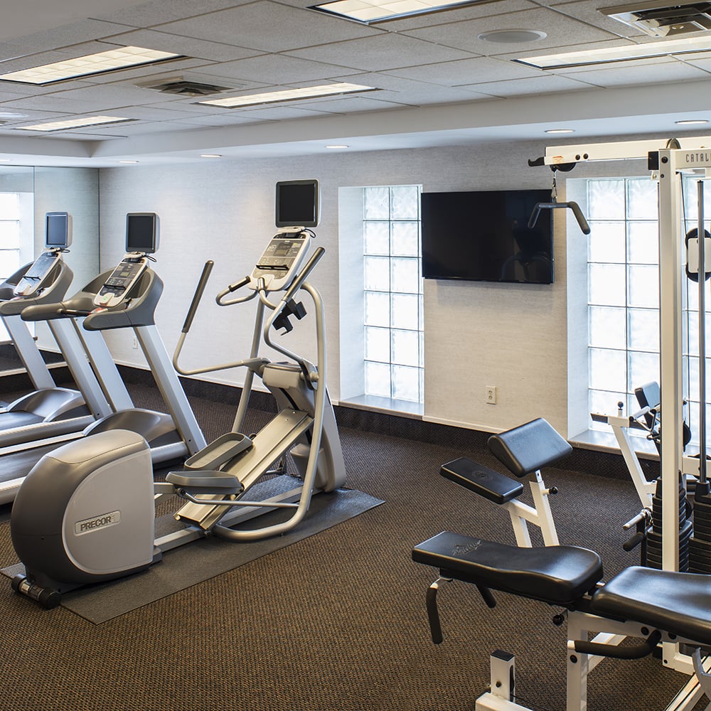 TOWNE TOWERS APARTMENTS Updated September 2024 12 California Ave