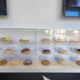 Cookie sample display