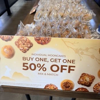 85°C Bakery Cafe-Alhambra - Coffee & Tea Near Me - Alhambra, California