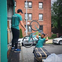 Clutter Moving & Storage - Chicago - Clutter's professional moving experts