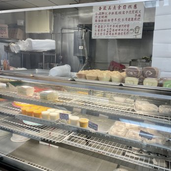 Chiu Quon Bakery - Desserts - Bakeries Near Me - Chicago, Illinois